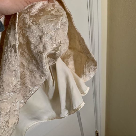 Jennifer Lopez Cream/Gold Fit & Flare Sleeveless Formal Mini Dress - Picture 4 of 8